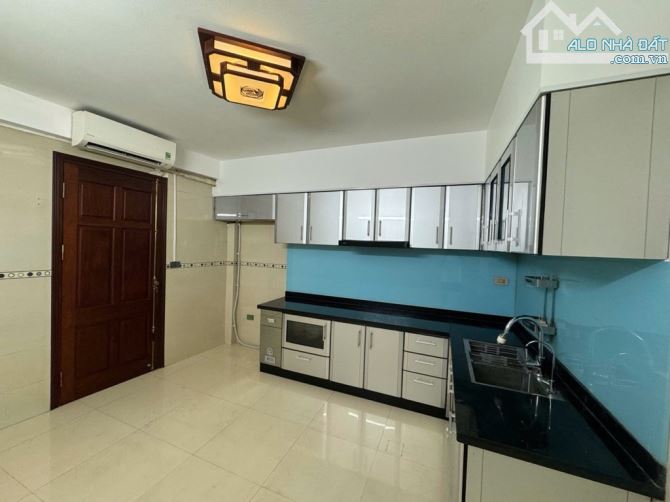 Bán nhà phố Đức Giang 48m2-4T-hơn 10 tỷ, lô góc,ô tô tránh, gần chung cư An Quý Hưng - 7
