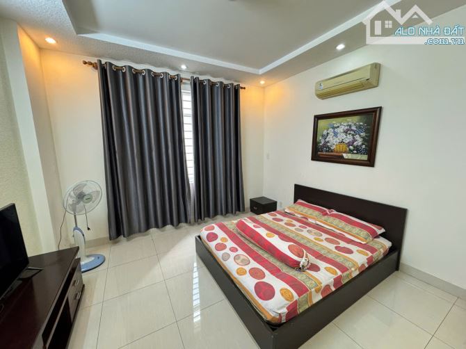 Bán nhà mặt tiền trệt, 3 lầu tại Bùi Tá Hán, An Phú - DT 80m2 - 22 tỷ - 8