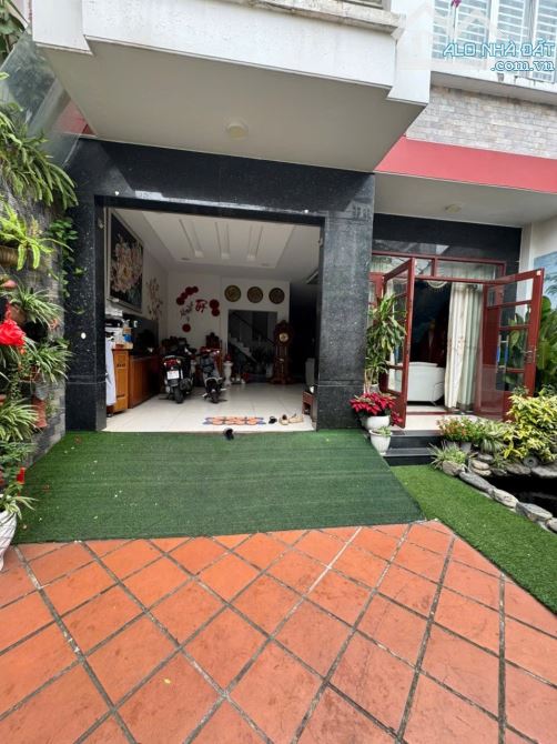 Biệt Thự Tân Phú ( Phạm Quý Thích )162m2 Ngang 7,6 - 5 Tầng - Giá 17 tỷ nhỉnh xíu. - 8