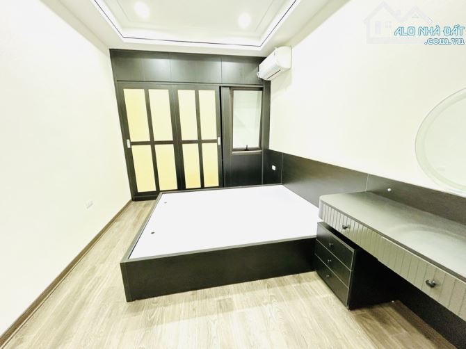 TRƯƠNG ĐỊNH - PHÂN LÔ - Ô TÔ VÀO NHÀ - FULL CÔNG NĂNG - KINH DOANH - THANG MÁY - FULL NỘI - 8