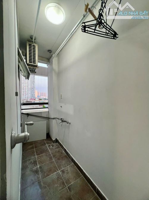 Cho thuê căn hộ 2PN, 2WC, 80m2 chỉ 13 triệu tại Orient Apartment, Bến Vân Đồn, Q4 - 9