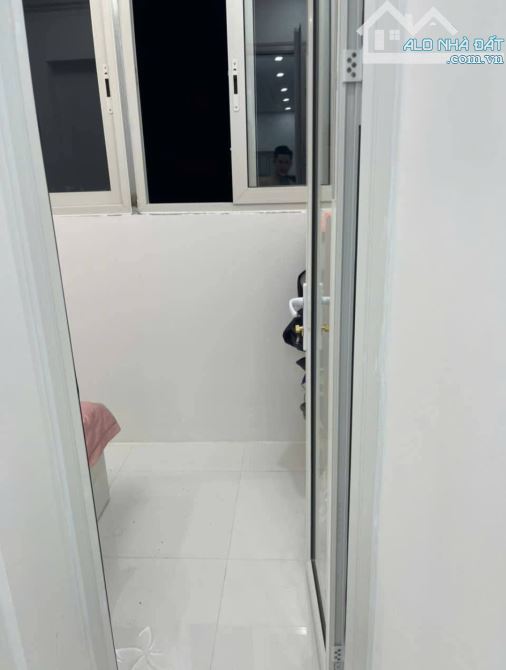 BÁN CĂN HỘ TẬP THỂ NGUYỄN NGỌC DOÃN ,ĐÔNG ĐA.CĂN HỘ TẦNG 4,CĂN GÓC 2 MẶT THOÁNG ,DT 100M2; - 9