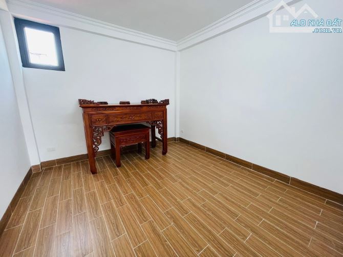 XUÂN LA – 51M² – 6 TẦNG – 13.7 TỶ – NHÀ ĐẸP, CÁCH Ô TÔ TRÁNH 15M – 3 PHÚT RA HỒ TÂY - 9