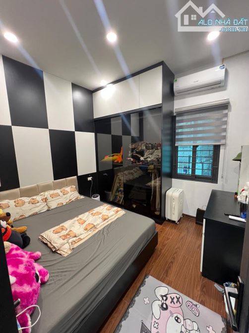 THỊNH QUANH-46Mx5TẦNG- NHÀ  ĐẸP - FULL NỘI THẤT-q2MẶT NGÕ TRƯỚC SAU-TRƯỚC NHÀ RỘNG 3m-13TỶ - 9