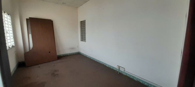 Cho thuê nguyên căn nhà mặt tiền đường Nguyễn Ái Quốc 1 trệt 4 lầu - 9