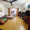 Ban  nhà phố Nguyễn Đình Chiểu- Sát phố