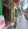 Nhà 3 tầng-Đống Đa, S: 35m², móng chắc, lên 2 tầng thoải mái.