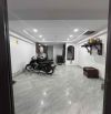 Bán nhà Trường Chinh - 6 tầng, 5 ngủ, nhà mới nội thất đẹp, cách phố 40m. Giá 8.x tỷ