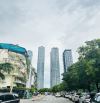 BÁN NHÀ 2T TIỆN XÂY MỚI HẦM 7 TẦNG NGAY SÁT LANDMARK 81 , 5X22M