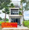 Bán nhà 2 lầu cao cấp đường D6 KDC Hồng Loan.