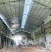Cho thuê 700m2 gần cầu đuống giá chỉ 30tr