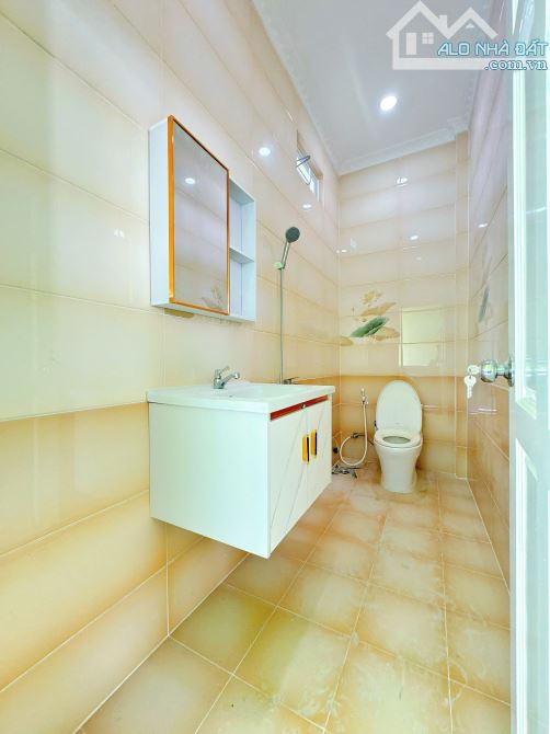 Bán Nhà Trệt Lầu 4PN Hẻm 233 Nguyễn Văn Cừ Cần Thơ