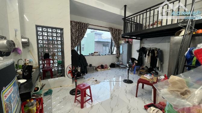 SIÊU RẺ CĂN HỘ ĐƯỜG ĐỒNG KÈ SÁT CHỢ HK_DT 480TR/NĂM_CÓ12P LỚN_DT 212M2_NGANG 6M_ CHỈ 11TỶ