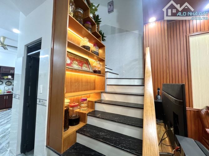 Nhà 4 tầng BTCT 64m2 gần mặt tiền đường Quang Trung Phường 8 Gò Vấp