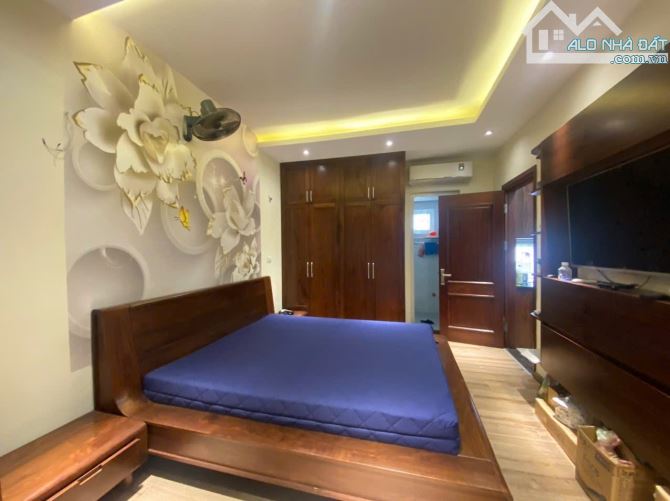 Giảm 2 tỷ còn giá đầu tư liền kề Mỗ Lao 5 tầng thang máy, mặt tiền siêu rộng.