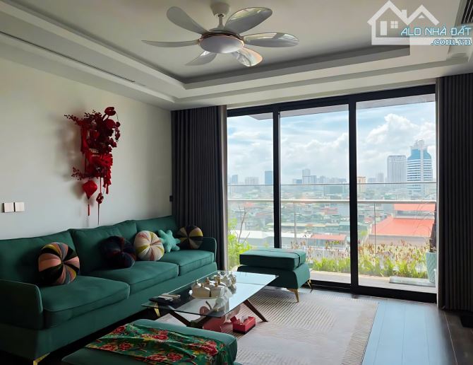 BÁN GẤP!Căn hộ cao cấp Green Diamond 93 Láng Hạ,150m2,3 PN, full nội thất Châu Âu, giá tốt