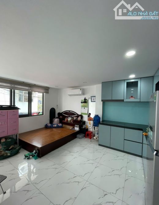 CHDV 5TẦNG 12 PHÒNG KHÉP KÍN - 87M2( 4.1 x 21 ) - THU NHẬP GẦN 600 TR/NĂM - HXH KẾ TRƯỜNG