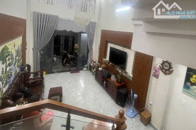 Bán nhà hẻm xe hơi, Thạnh Xuân 24, Quận 12, 80 m² (4m x 20m), 4 tầng - Giá 6 tỷ TL