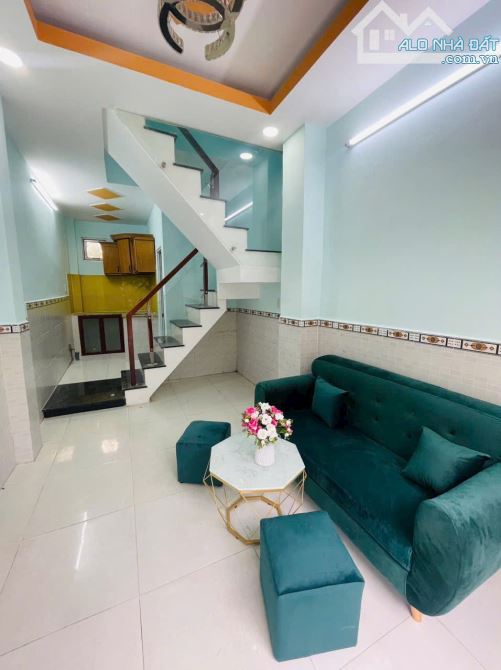 Bán nhà Thạnh Xuân 25 Q12_ 2tầng _ 3x8m_ sổ chung. Khu dân cư_ 1ty230