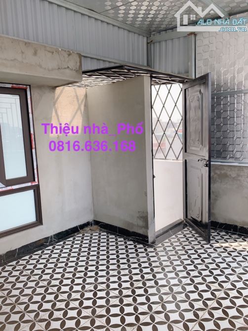 🏡 BÁN NHÀ NGÕ 1150 ĐƯỜNG LÁNG – 32M² – 7 TẦNG – MẶT TIỀN 4,2M – GIÁ 8,5 TỶ – TRUNG TÂM