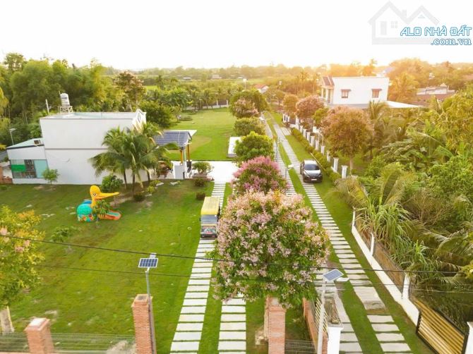 Cần bán đất + Vila ở nghĩ dưỡng Khu dân cư xã Trung Lập Thượng Củ Chi DT 3462m2 Thổ 364m2