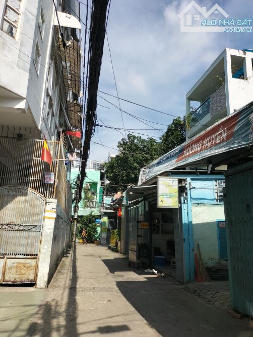Bán nhà CĂN GÓC 2 TẦNG, Hẻm xe hơi 4M VINFAST ĐỖ CỬA ngang 5m, HUỲNH TẤN PHÁT nhỉnh 3 tỷ