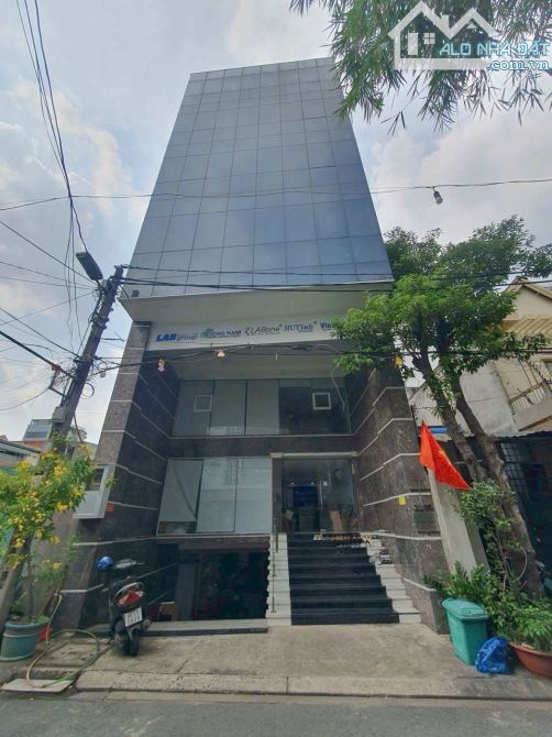 Bán Toà Nhà Văn Phòng 6 Tầng – Gần Nhà Ga T3, Giao Thông Thuận Lợi, Giá Chỉ 42 Tỷ!"