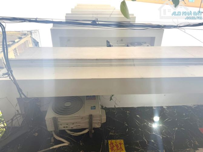 Căn hộ dòng tiền Trịnh Đình Cửu- 89m2- 6 tầng - 15 tỷ - Cách phố 20m