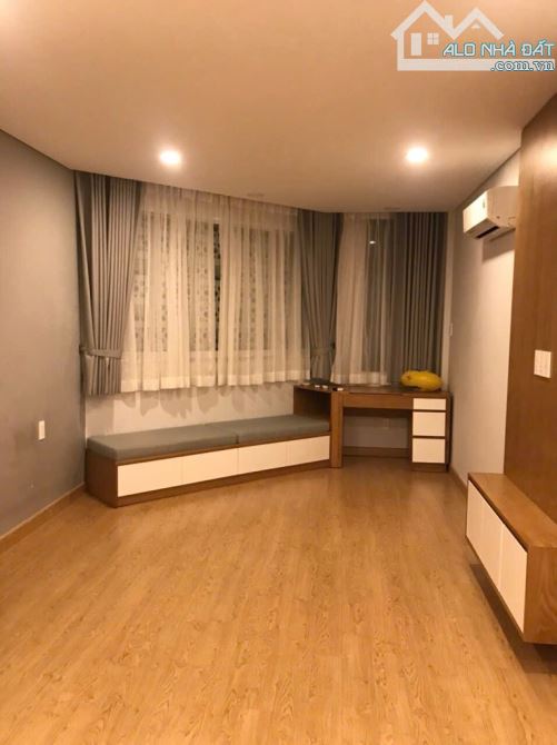 NHÀ ĐẸP 5 TẦNG  - NGAY KHU VIP  Q6 -  GẦN VÒNG XOAY PHÚ LÂM  - 8 TỶ XÍU