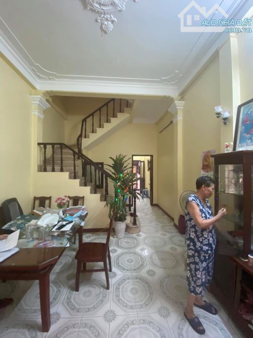 Bán nhà Ngô Quyền Hà Đông, ô tô đỗ cửa, lô góc thoáng, an ninh dân trí cao, 50m2, 11.5 tỷ
