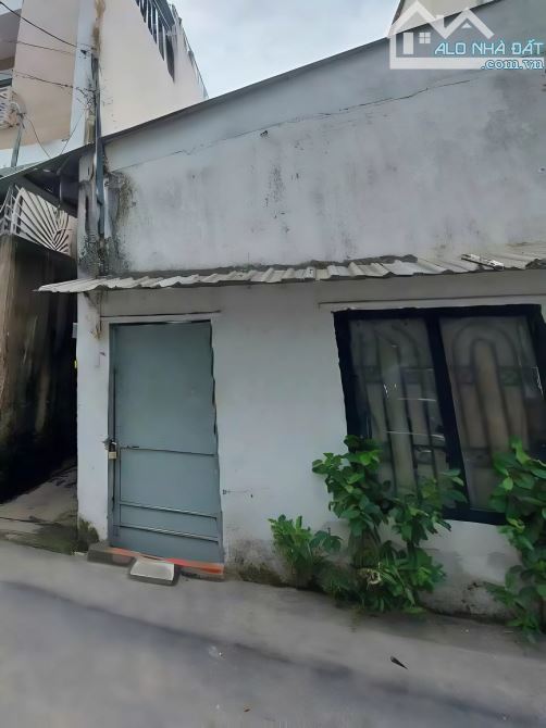 Nhà trọ 5 phòng HXT 95m2, Vuông – Trần Bá Giao QV