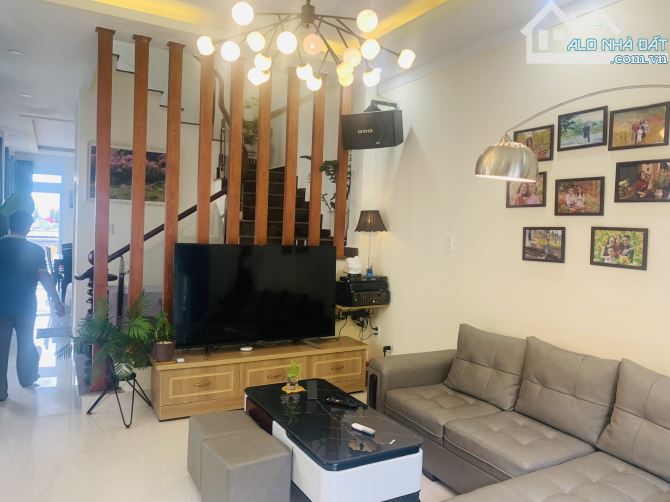 🏡🔥 Đầu Tư An Toàn – Biệt Thự Đà Lạt Mặt Tiền, 8PN, Thu Nhập Ổn Định