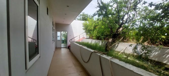 Mt Lũy Bán Bích ngay ngã tư Hòa Bình, ngang 4m, đúc 3 tấm , giá víp cho khách sửa lại