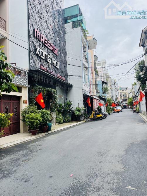 CHDV KHU K300 NGUYỄN THÁI BÌNH, P12, TÂN BÌNH - 90M2 - 5x18 - 5 TẦNG - 11 PHÒNG