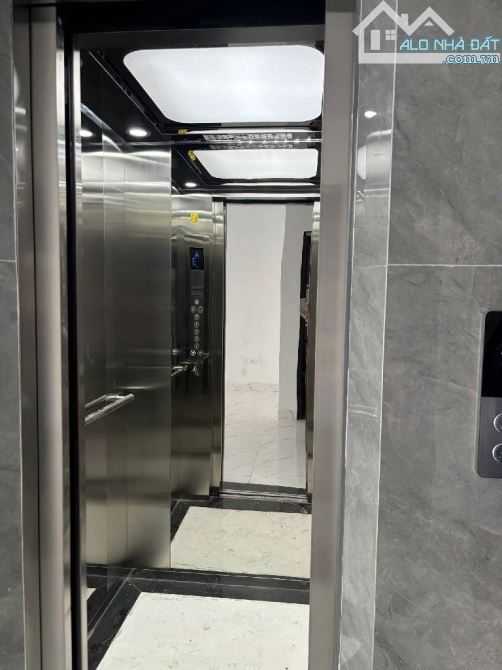 BÁN SHOPHOUSE_ TT TRÂU QUỲ_ KINH DOANH ĐỈNH – Ô TÔ– VỈA HÈ RỘNG – THANG MÁY_ 84m2, 22 TỶ
