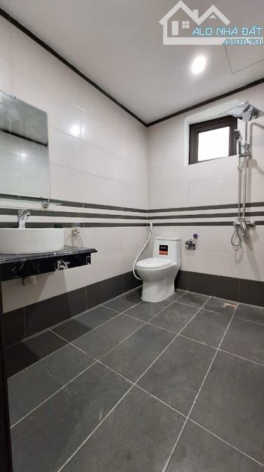 BÁN NHÀ ĐẠI ĐỒNG - ĐÔNG ANH - MẶT TIỀN Ô TÔ ĐỖ CỬA