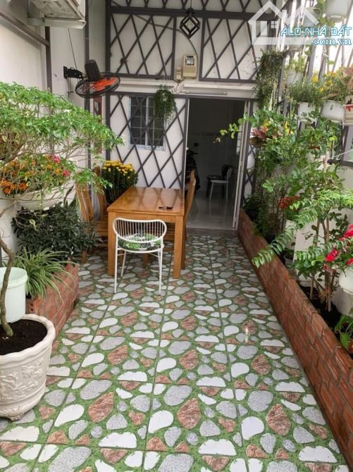 BÁN NHÀ GIÁ RẼ ĐƯỜNG GÒ Ô MÔI QUẬN 7 DIỆN TÍCH 168M2  GIÁ 10 TỶ 6.