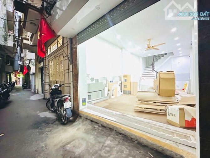 Bán nhà mới 32m2 Phố Phú Thượng xây 5 tầng 3 ngủ khép kín