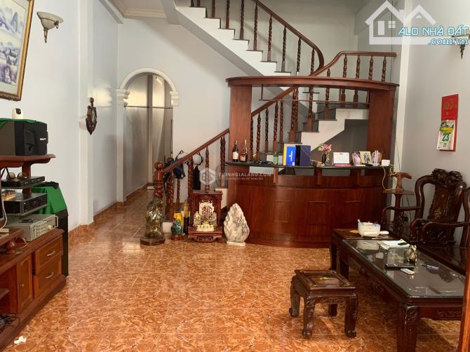 🏡 NHÀ ĐẸP HẺM Ô TÔ 1 TRỆT 2 LẦU_CÁCH MẶT TIỀN LÊ HỒNG PHONG 100M_SỔ ĐỎ RIÊNG_CHỈ 9.2 TỶ!