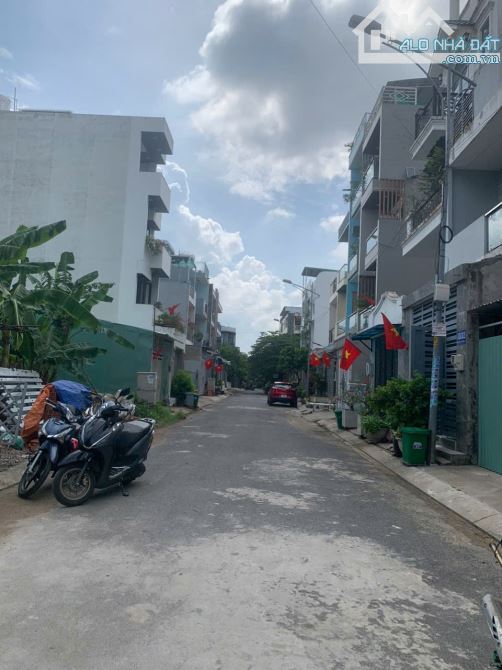 Cho thuê nhà Nguyễn Duy Trinh, P. Long Trường Q9 giá 7,5 triệu/tháng