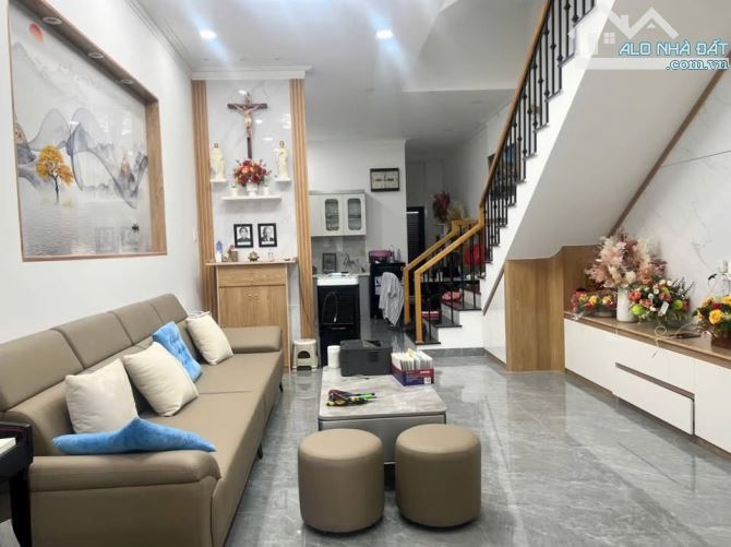 BÁN CĂN NHÀ ĐẸP 3 TẦNG CẠNH SÔNG QUÁN TRƯỜNG  KĐT HÀ QUANG 2, NHA TRANG