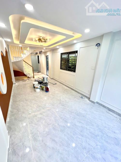 Nhà mới Quận 06 Hẻm Xe Hơi Ra Vô Gốc 2 Mặt Tiền Hiện Hữu không lộ giới P10 Q6 LH Toàn