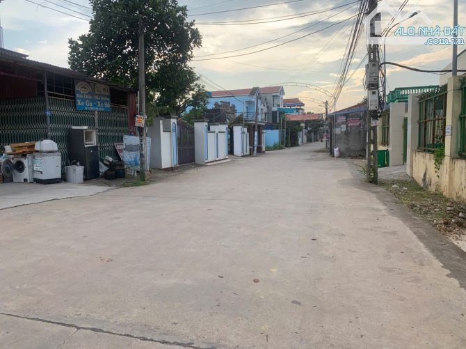 Bán Đất – (Xã Minh Trí – Sóc Sơn )- 117m²- 2,05 Tỷ – Full TC – Mặt Tiền 7,8-Ôto Tránh .