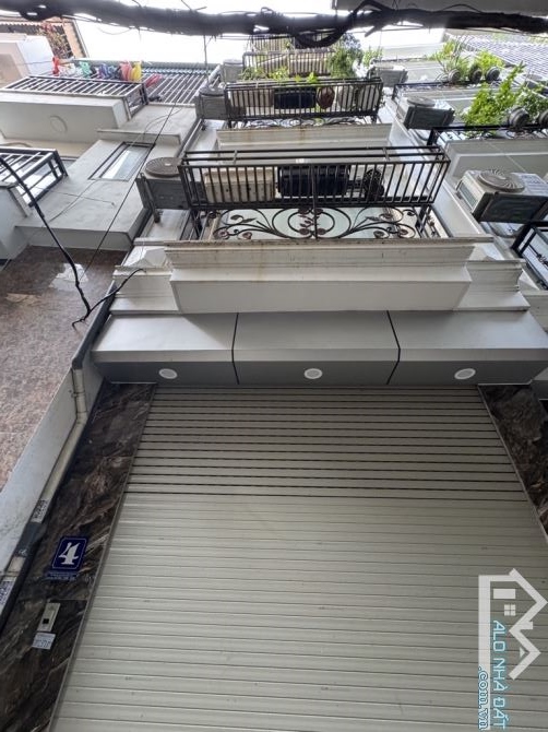 Bán nhà đường Phan Đình Giót, 34m2, ngõ rộng thênh thang, gần ô tô, nhiều tiện ích