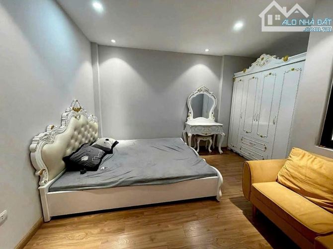 bán nhà phố khương trung,thanh xuân,dt 60Mx5 tầng,chỉ 9,4 tỷ