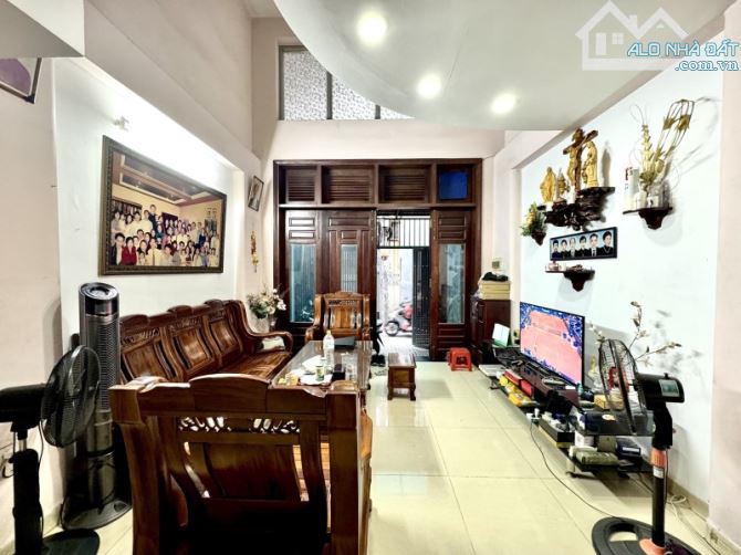 Bán gấp nhà gần mặt tiền đường Lê Văn Sỹ - 5 tầng 54m2 (3.9 x 15) sổ đẹp - Không Quy Hoạch