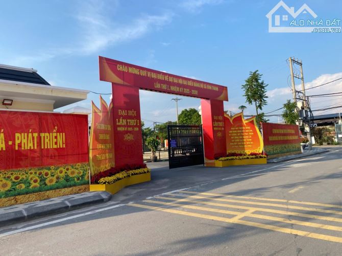 Bán 270m2 đất xây Biệt Thự, view sông Hồng thoáng mát quanh năm