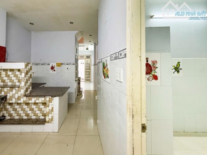 BÁN NHÀ HXH NGUYỄN ĐÌNH CHÍNH – P.15, PHÚ NHUẬN – 36m² – 5,85 TỶ – 4 TẦNG ĐÚC KIÊN CỐ