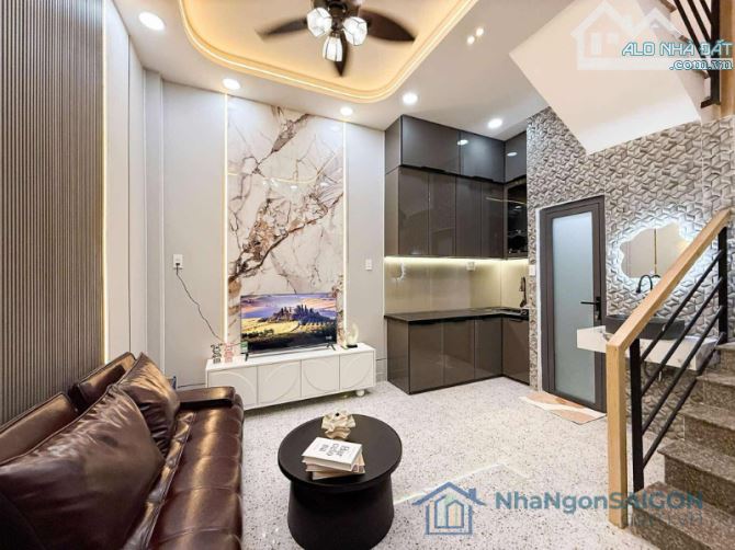 Chốt ngay trong Tuần - Siêu phẩm Nhà đẹp - ngay chợ Bà Chiểu - 4 tầng - 4 tỷ