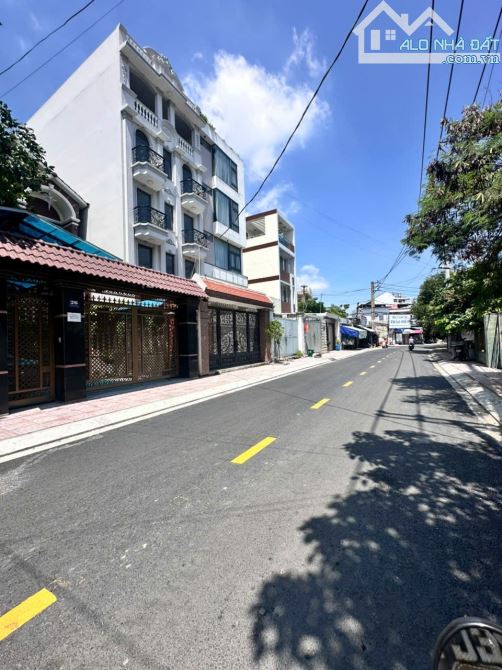 Bán lô đất Hoàng Diệu 2 - 212m2 mặt tiền 12m